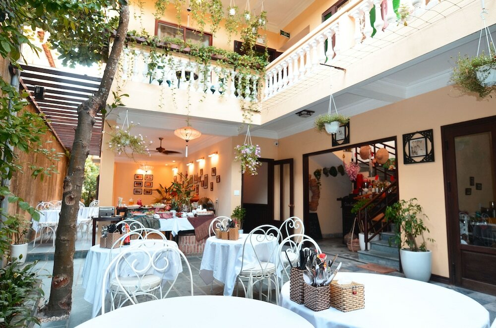 Фото Hoian Central Hotel