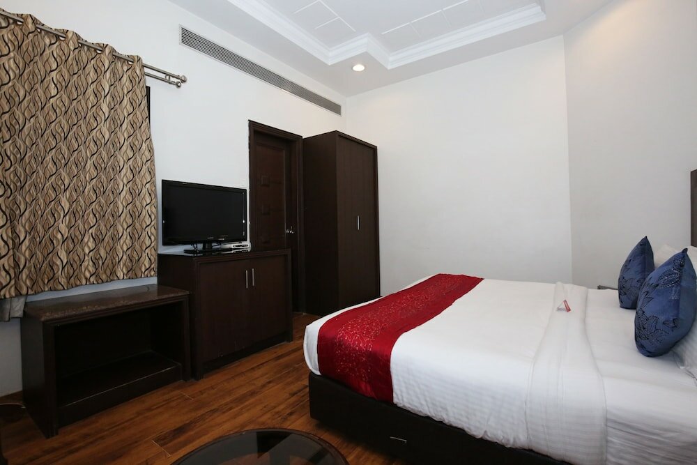 Фото Oyo Flagship 113 Golden Temple Road