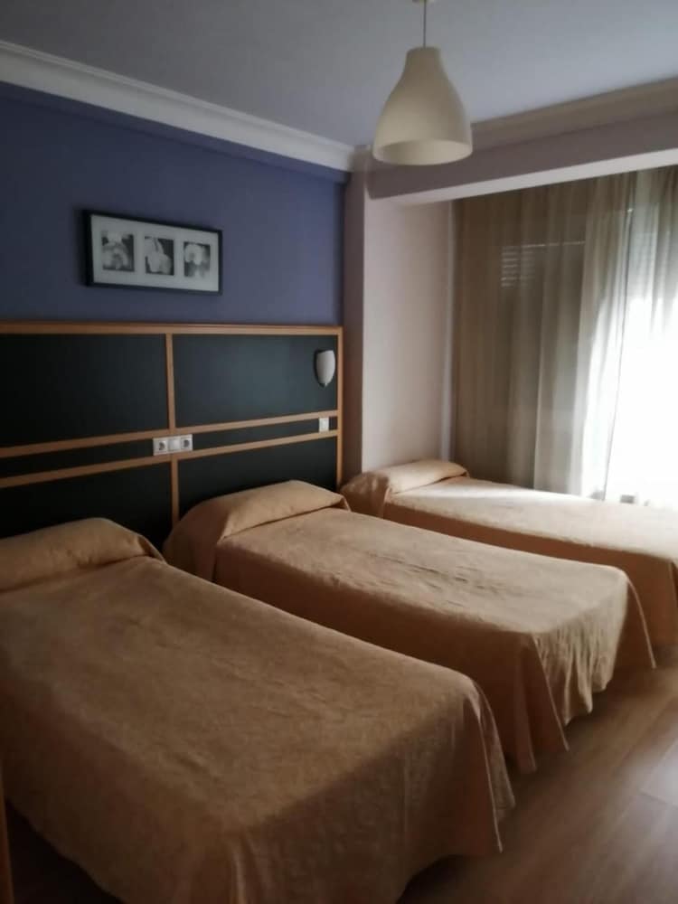 Фото Hostal Mara