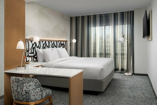 Гостиница Springhill Suites New York Queens в Нью-Йорке