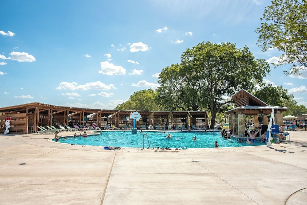 Фото Camp Fimfo Waco