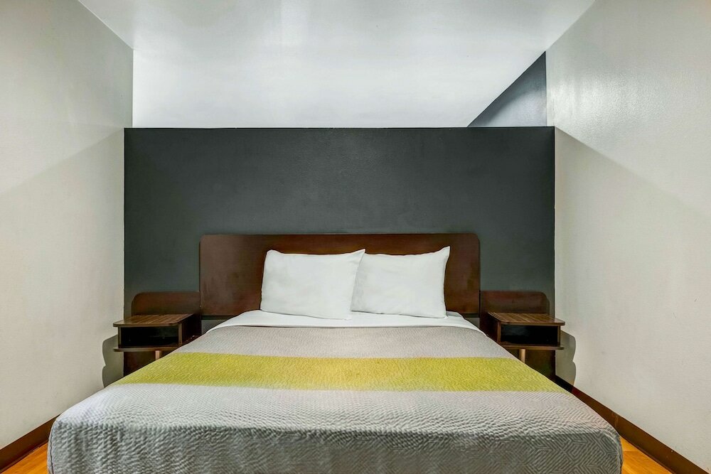 Фото Studio 6 Portland, Or