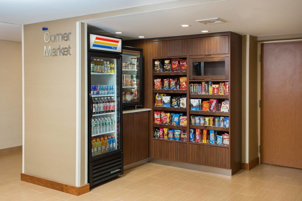 Фото Fairfield Inn by Marriot Manchester-Boston Regional Airport