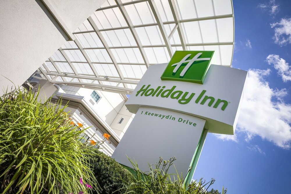 Фото Holiday Inn Salem - I-93 at Exit 2, an Ihg Hotel