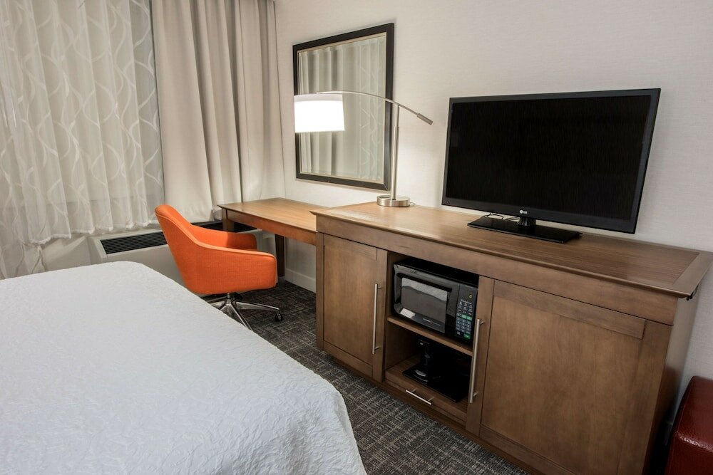 Фото Hampton Inn Albany-Western Ave/University Area