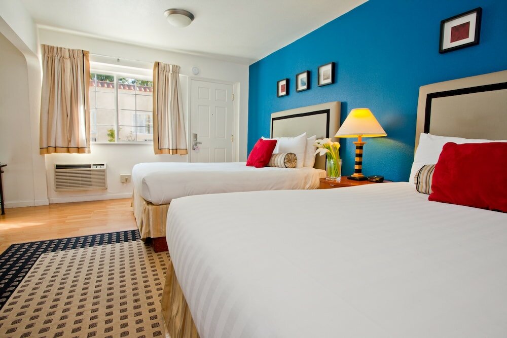 Фото Alpine Inn And Suites