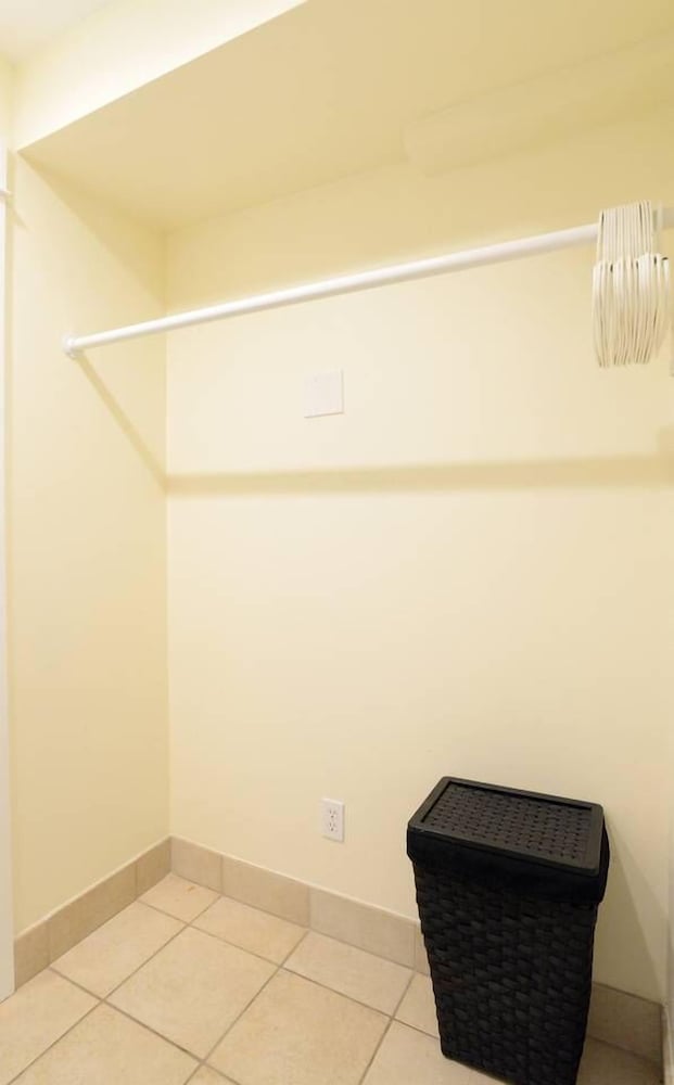 Фото Lux Suites in the Heart of Santa Monica