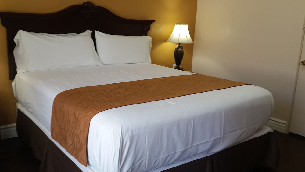 Фото American Regency Inn