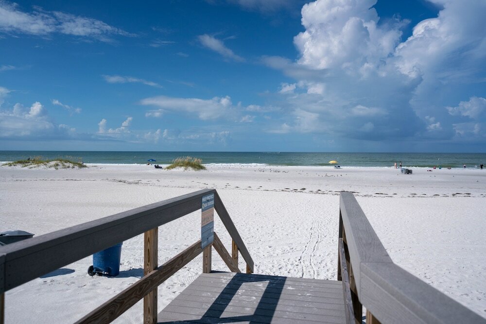 Фото The Bungalows