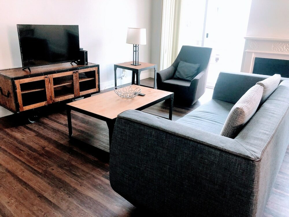 Фото Westwood La Executive Rentals