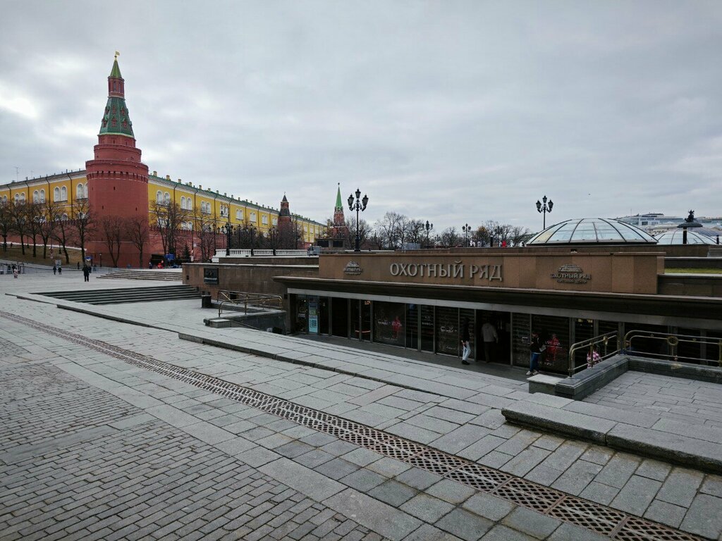 Sokolov манежная площадь 1 стр 2 фото Moscow Archeological Museum; Музей археологии Москвы Moscow