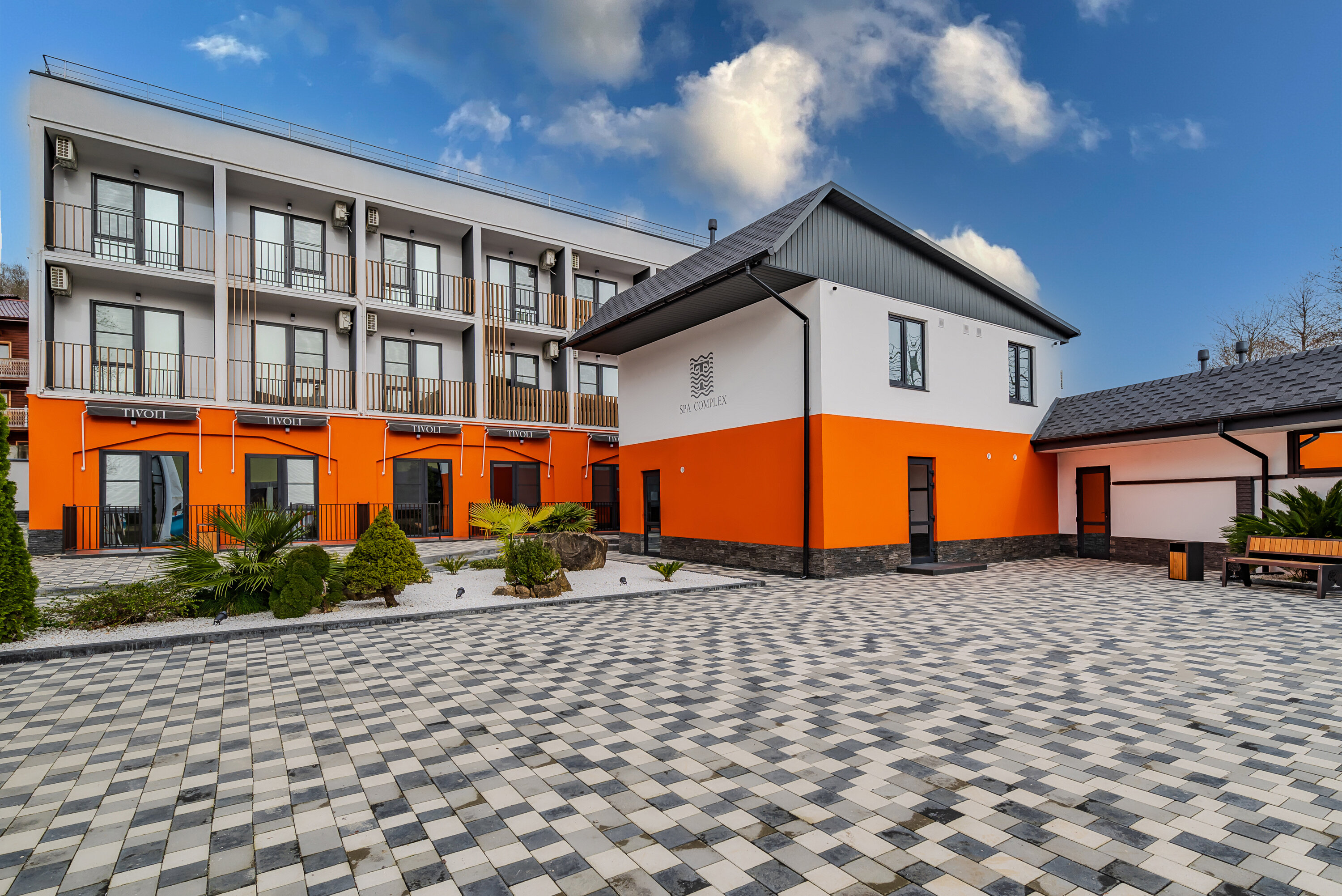 Cosmos Hotel Group расширяет присутствие в Лазаревском