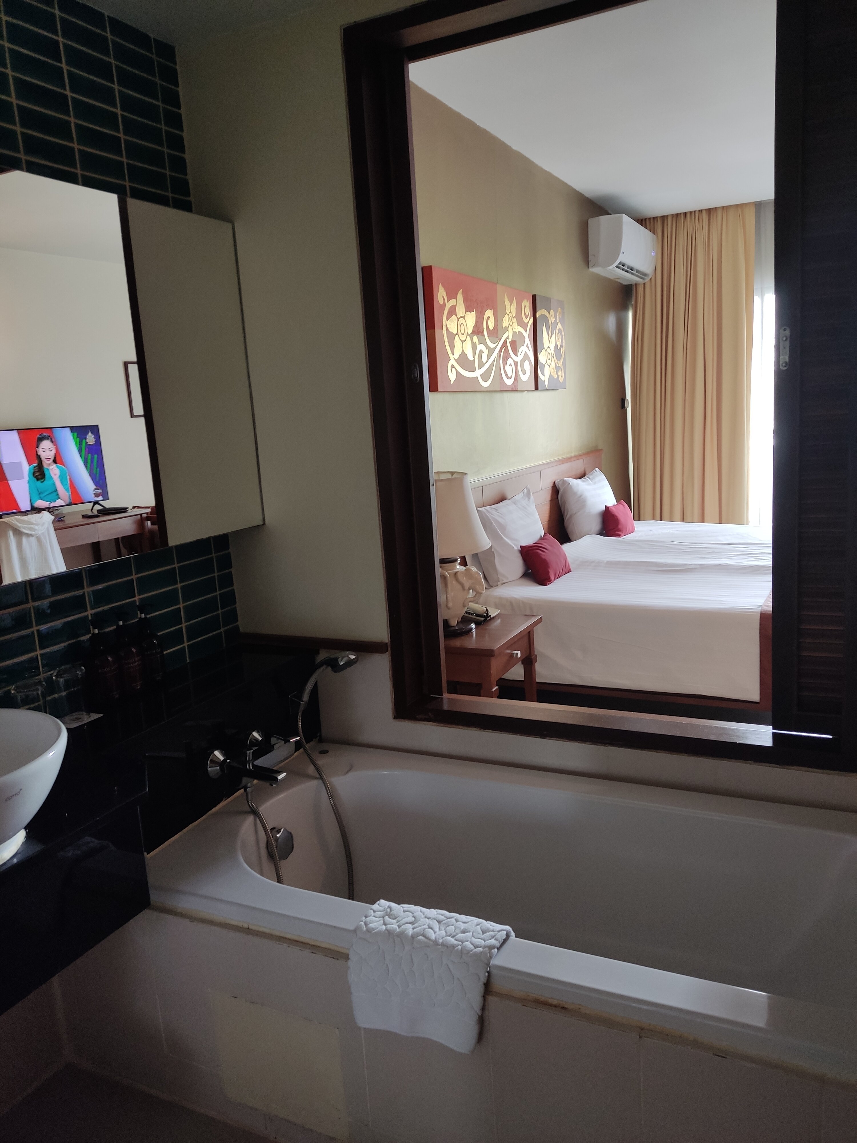 Фото Cosy Beach Hotel