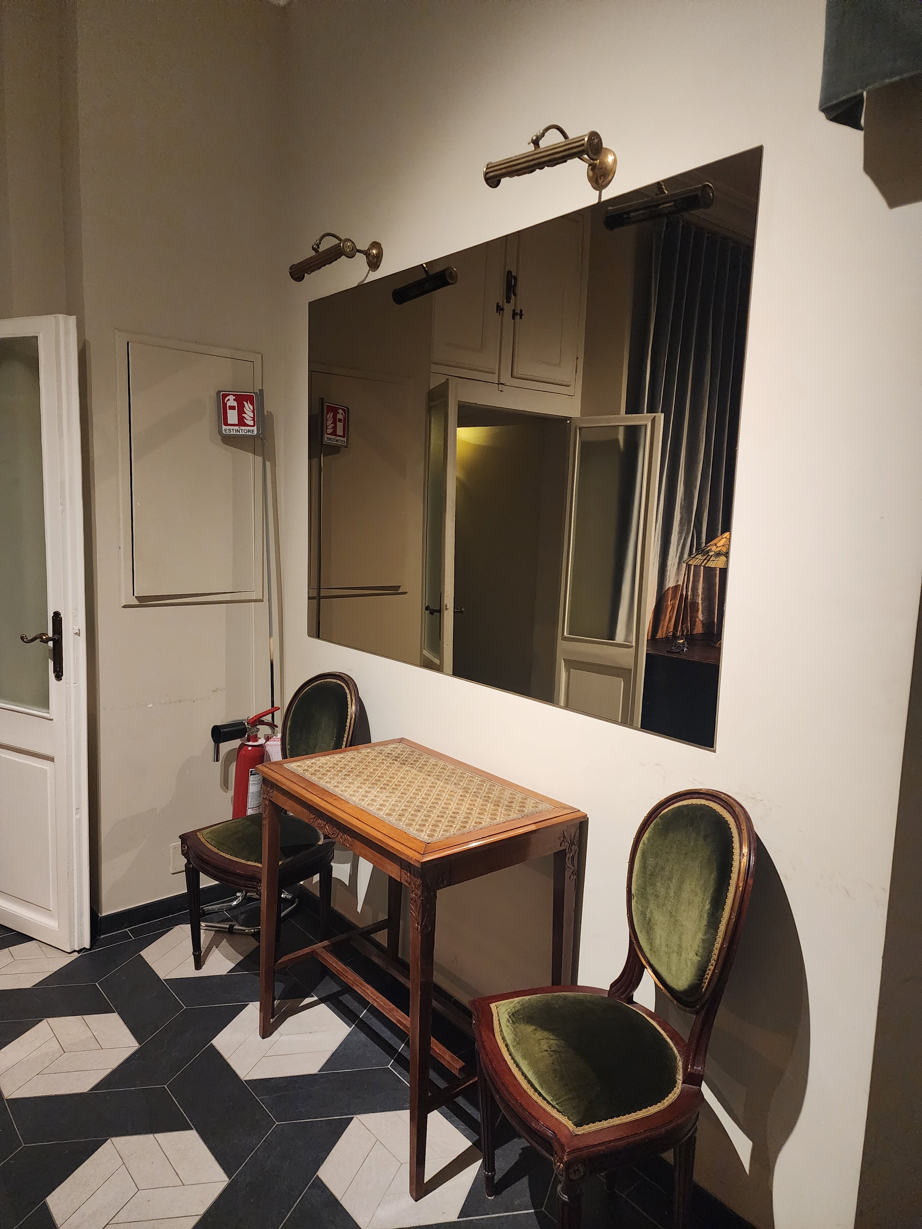 Фото Navona Theatre Hotel