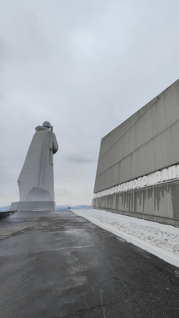 Жанровая скульптура Защитникам Заполярья, Мурманск, фото