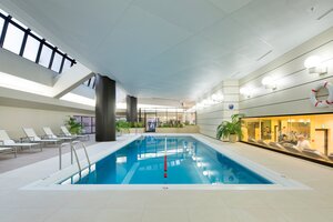 Hilton Tokyo (6-6-2 NISHI-SHINJUKU), hotel