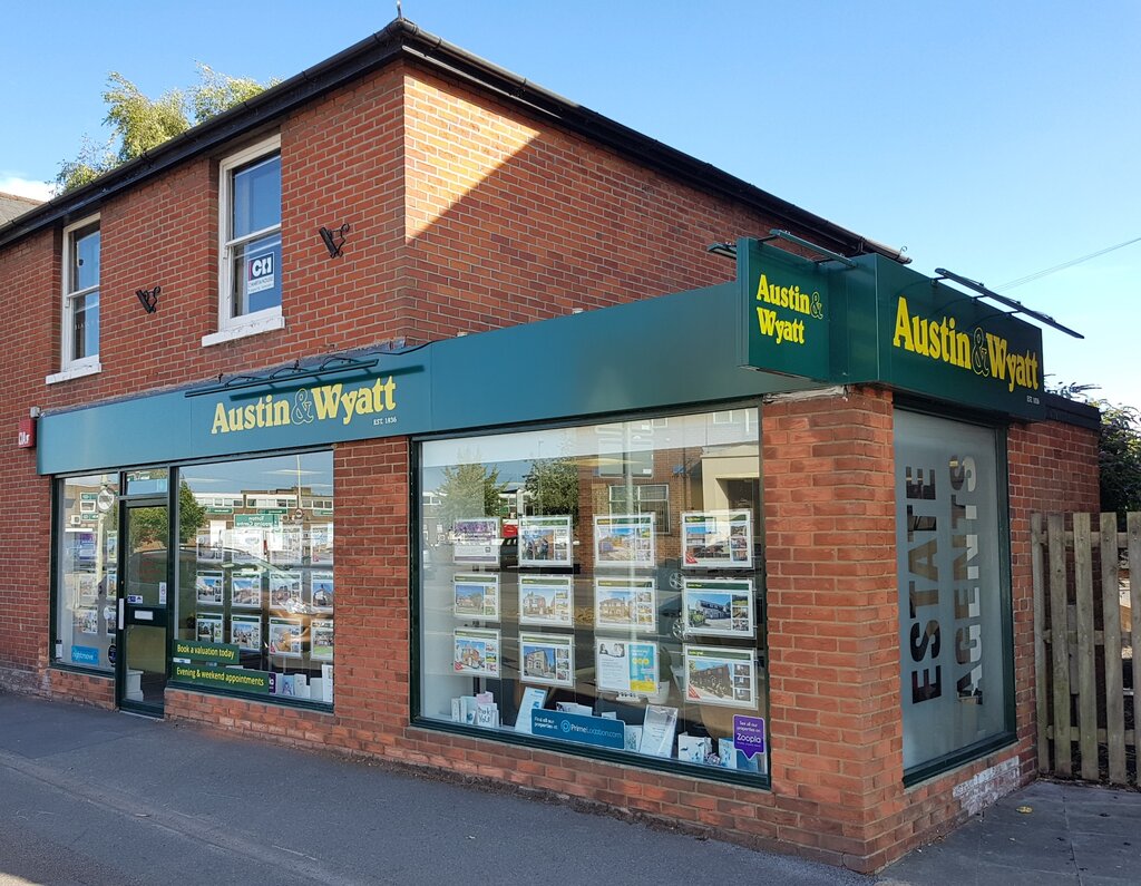 Land plots Austin & Wyatt Estate Agent Totton, England, photo