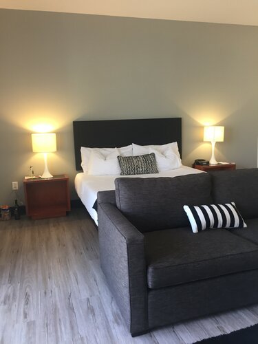 Гостиница Hotel Casa 425 + Lounge в Помоне