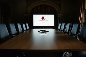 Гостиница The Landmark Hotel and Leisure Club