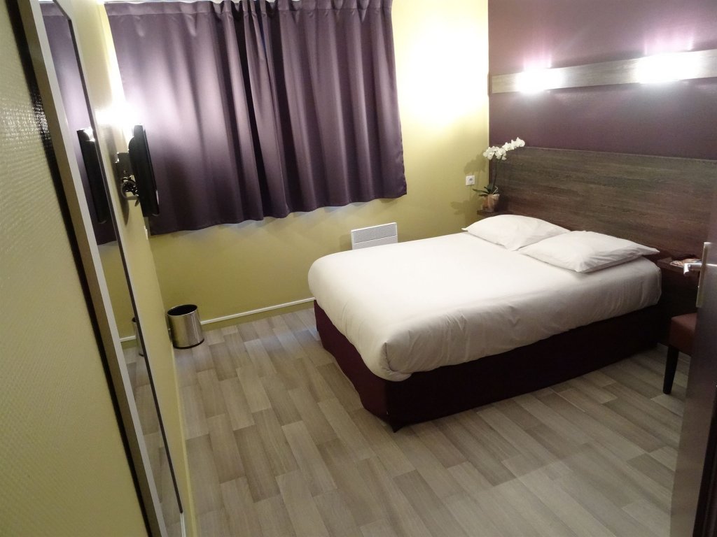 Фото Hotel Vesontio