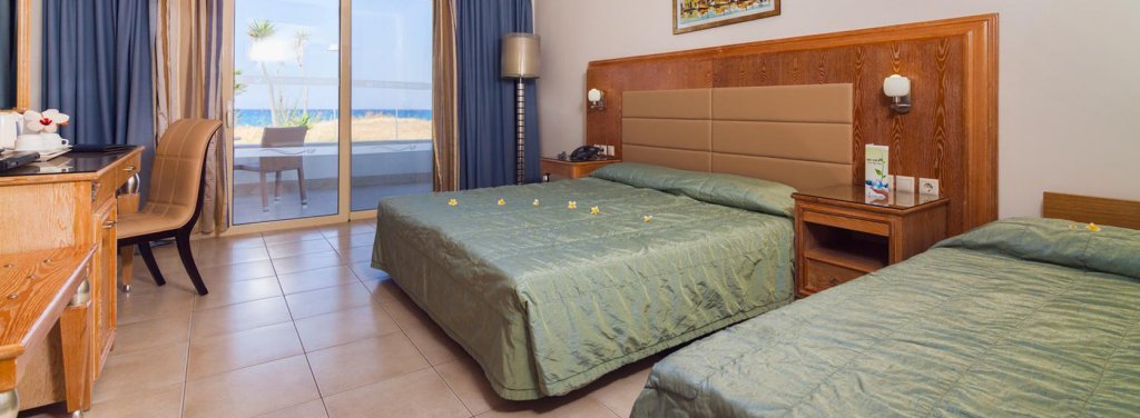 Фото Natura Park Village