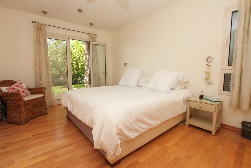 Фото Almagor House