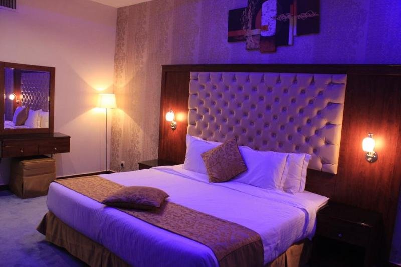 Фото Meral Crown Hotel