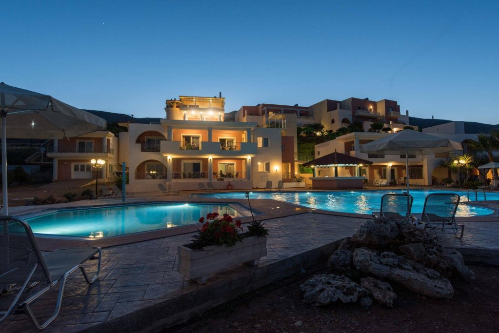 Фото Balos Beach Hotel