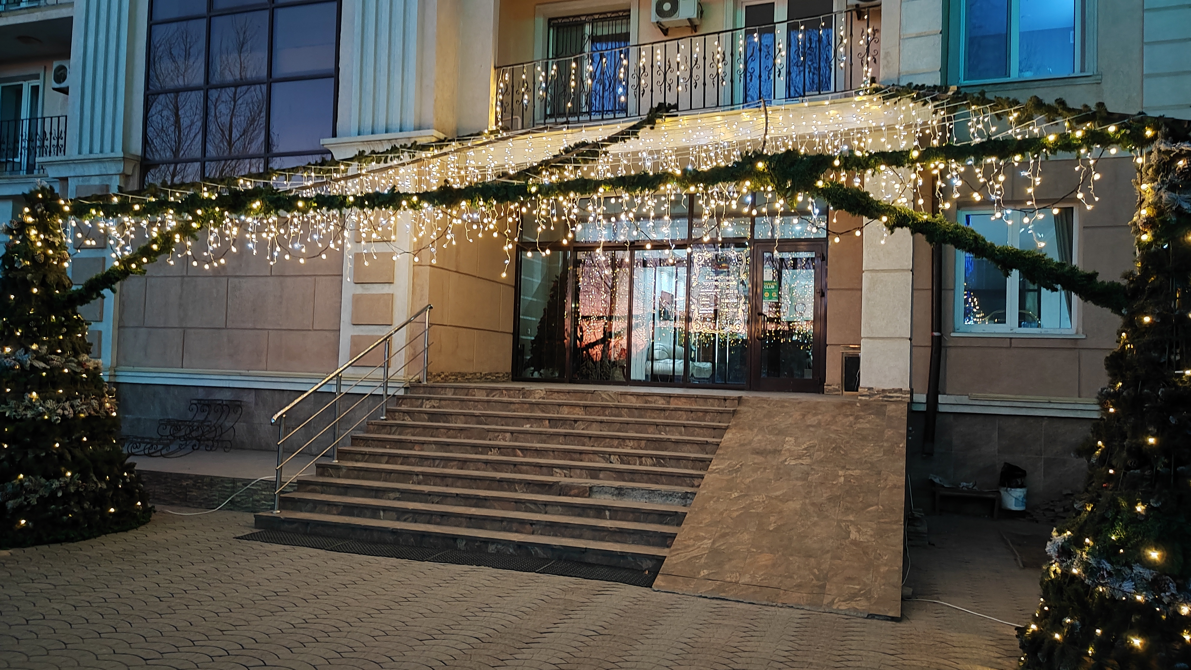 Фото отеля 2