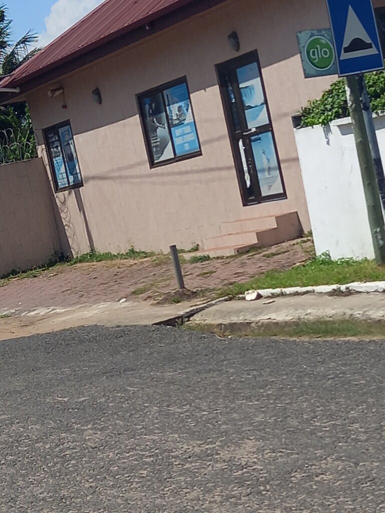 Bread factory Chatiline Cake Accessory Shop, Accra, photo