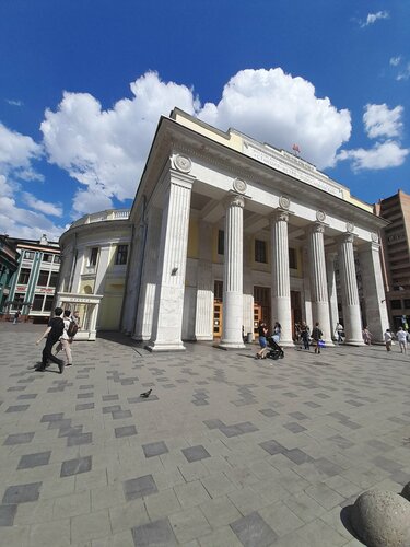 Metro Novoslobodskaya (Moscow, Koltsevaya Line, Novoslobodskaya metro station), metro station