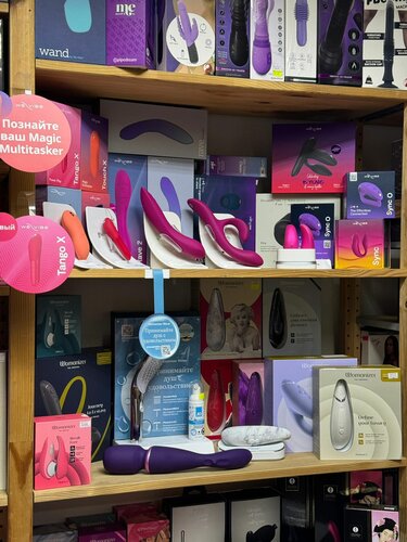 Лабияны ілулі порно