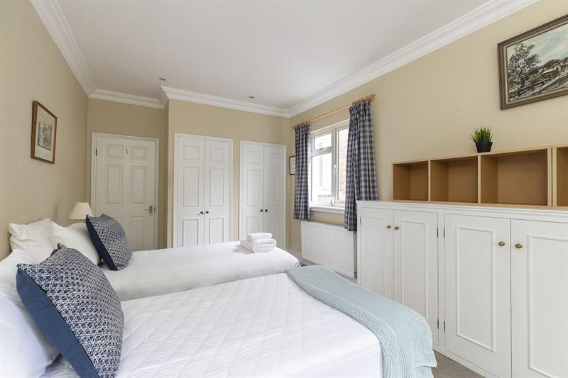 Фото Altido Charming 3 bed house with a rooftop terrace