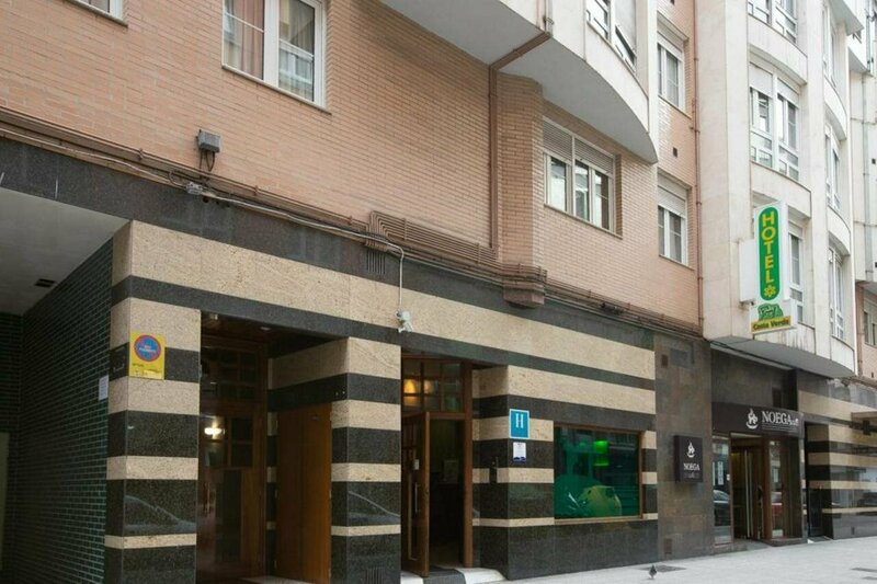 Гостиница Hotel Costa Verde в Хихоне