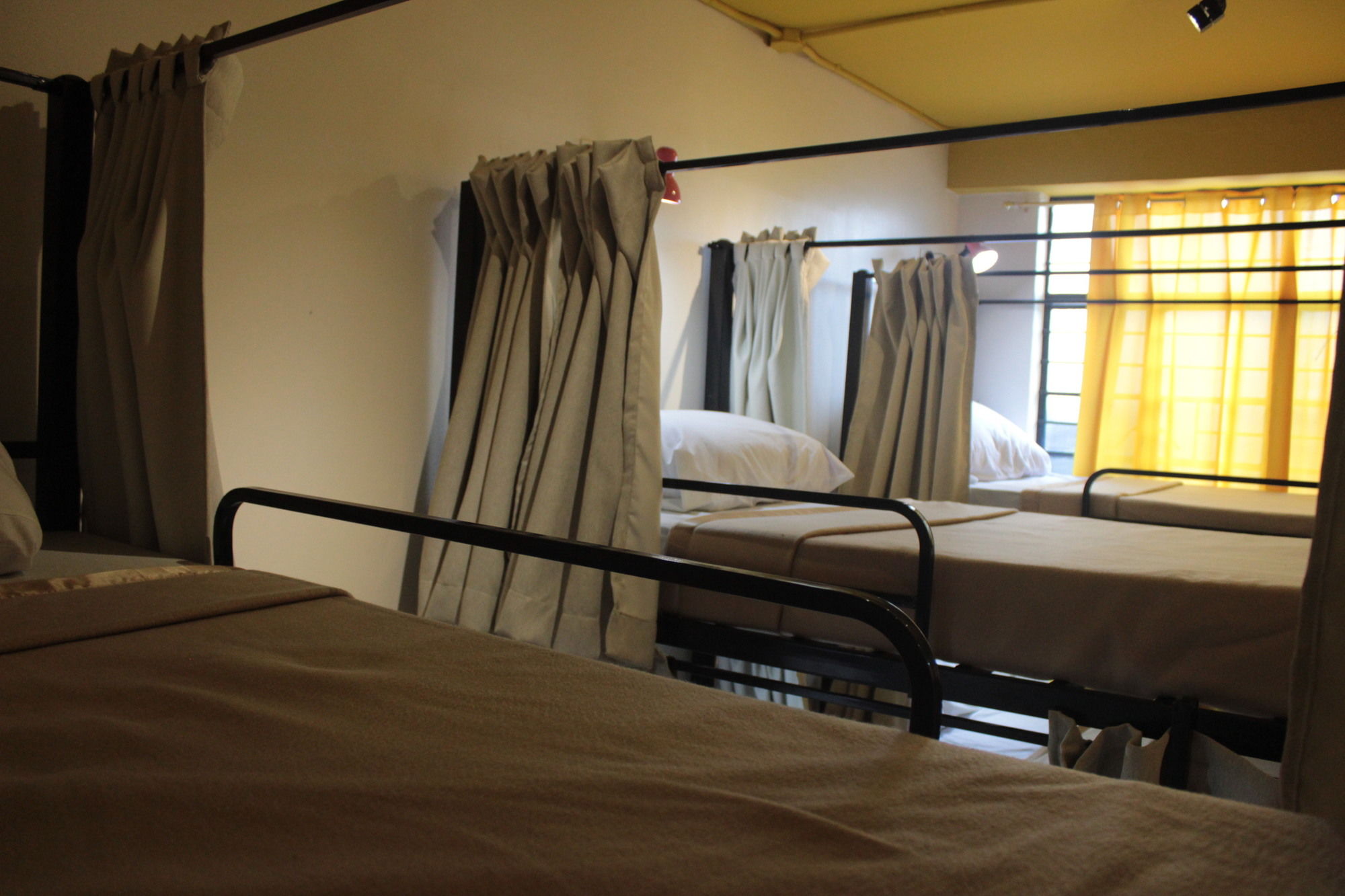 Фото Bgc Hostel And Dorm - Qc