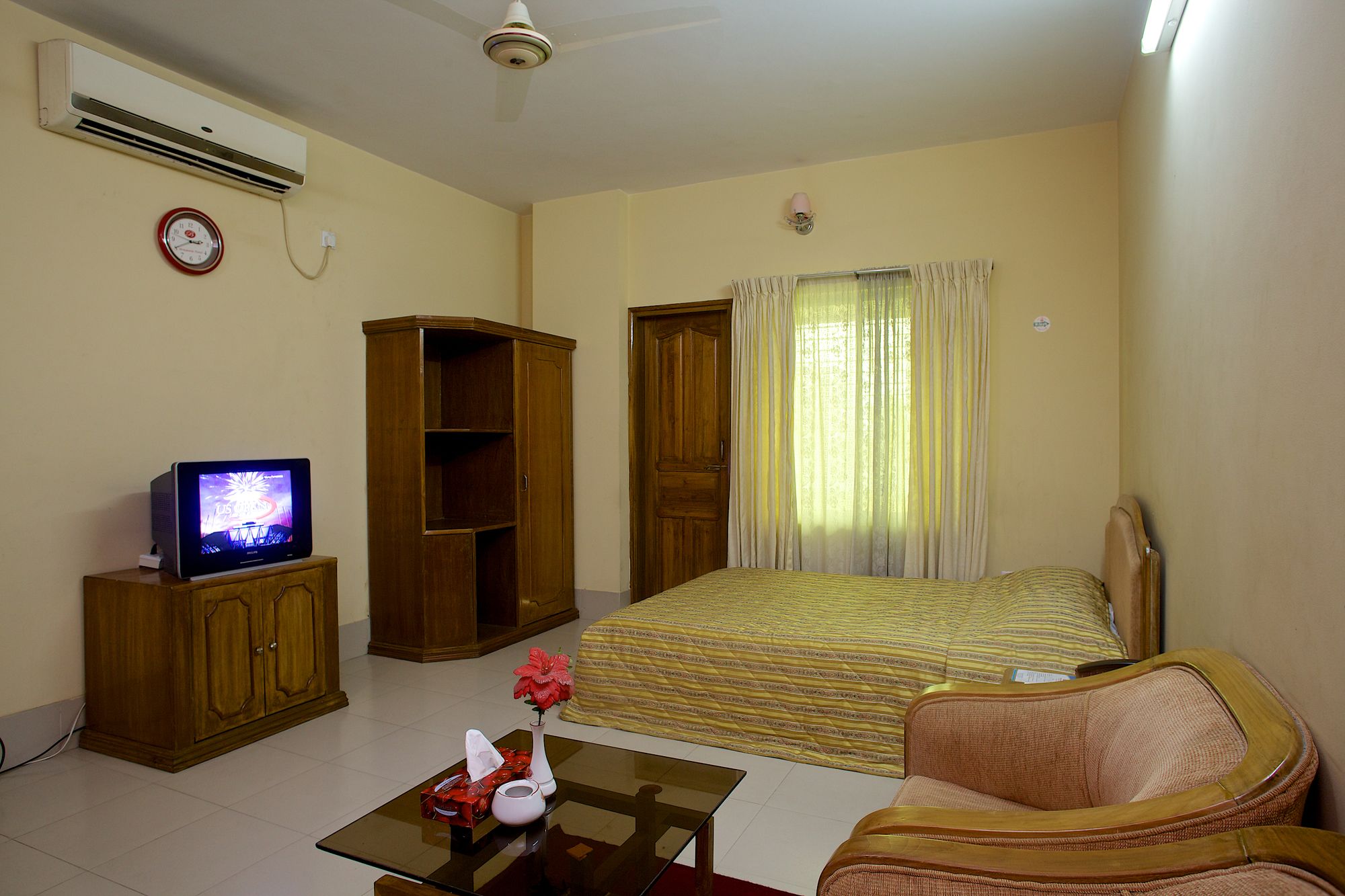 Фото Britannia Hotel