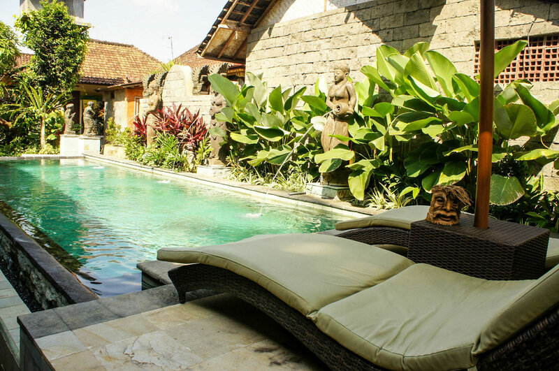 Гостиница Bale Bali Inn