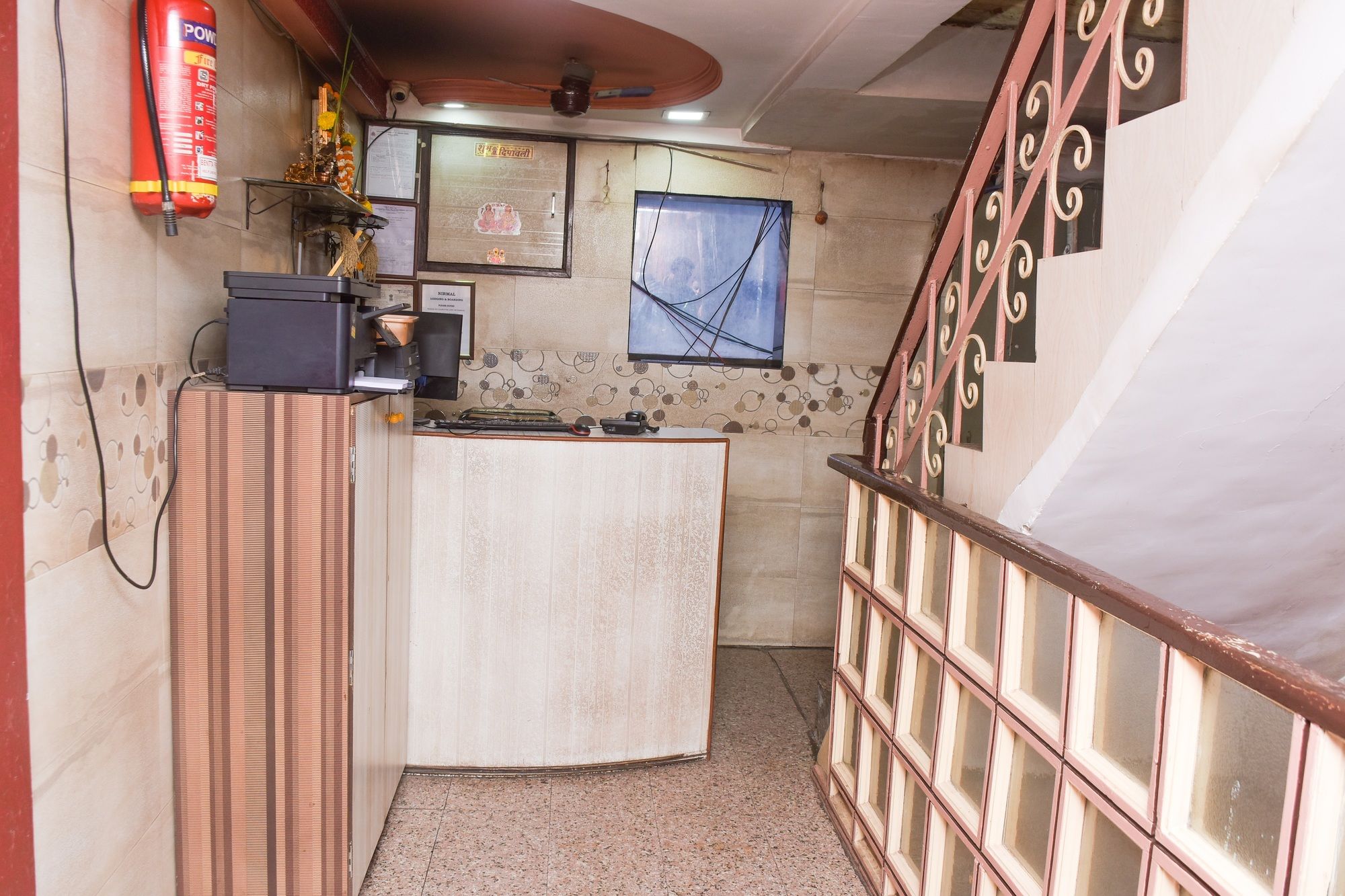 Фото Hotel Nirmal Lodging