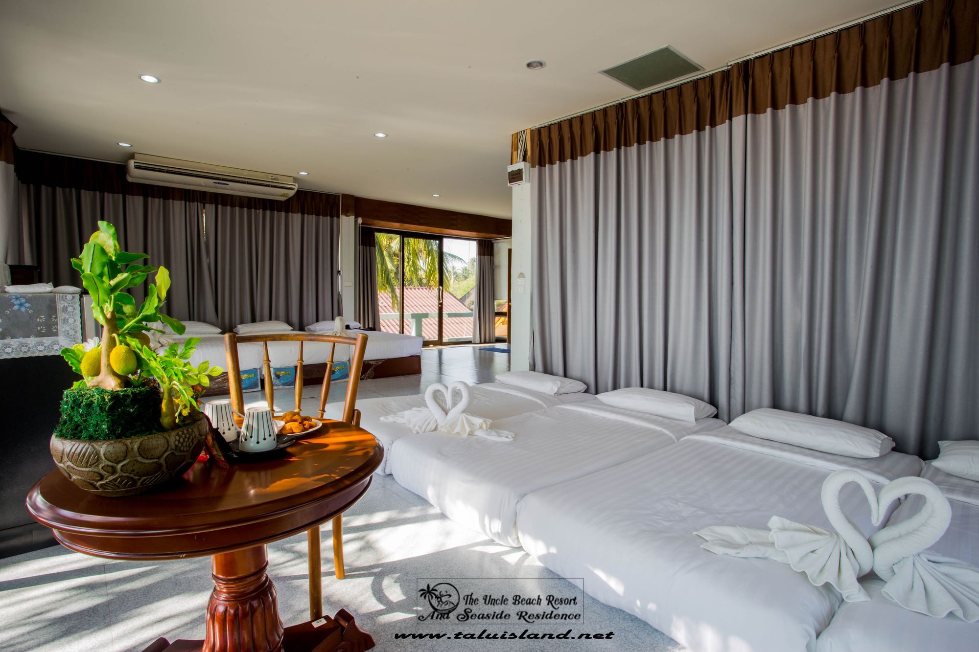 Фото The Uncle Beach Resort