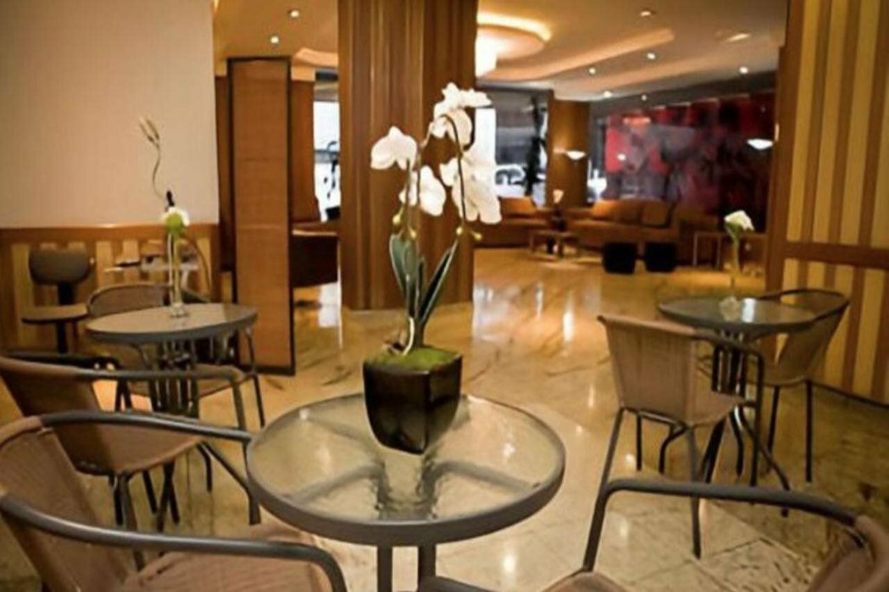 Фото Hotel Carillon