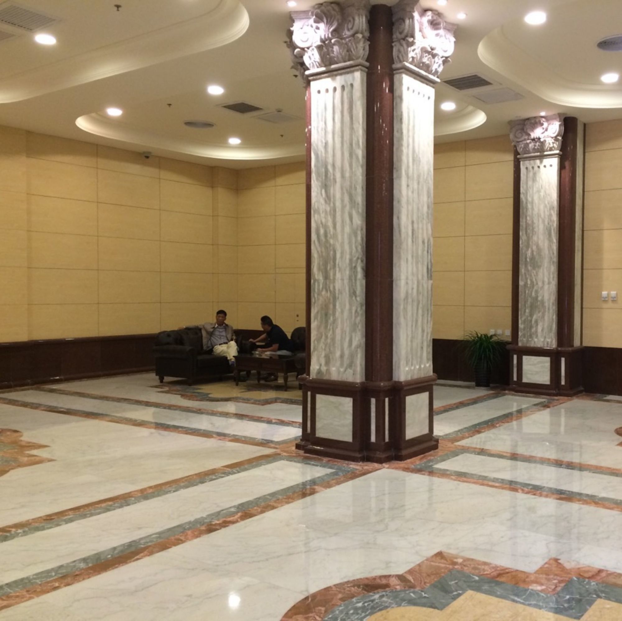 Фото Shanghai Lailai Hotel