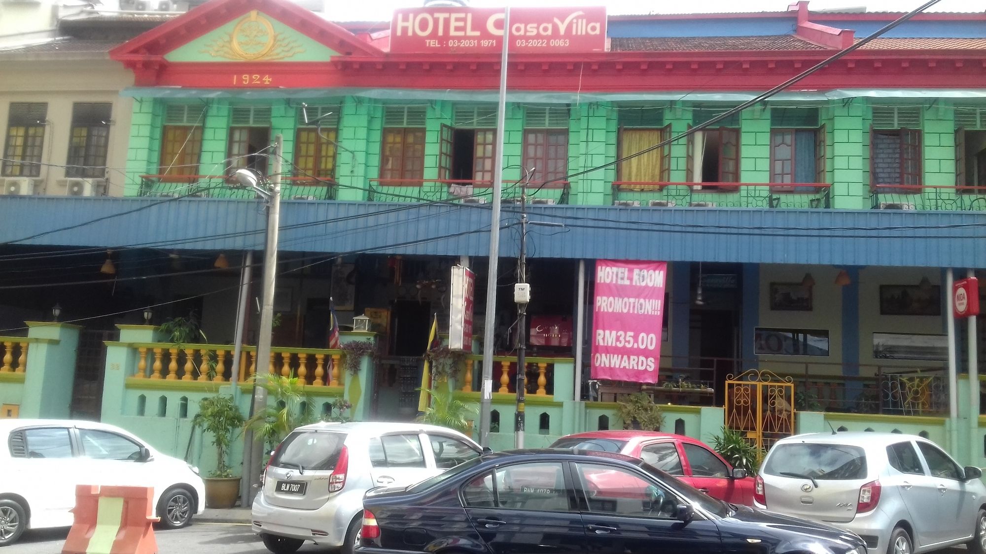 Фото отеля 1