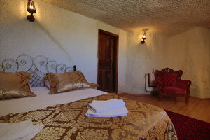 Panoramic Cave Hotel (Nevşehir, Nevşehir Merkez, Göreme Beldesi, İsali-Gaferli-Avcılar Mah., Hacı İsmail Efendi Sok., 14), hotel