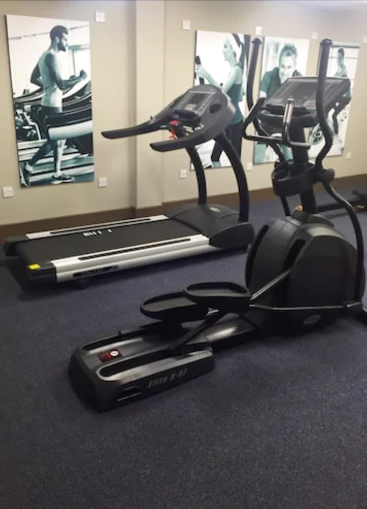 Фото Bishop's Gate Hotel