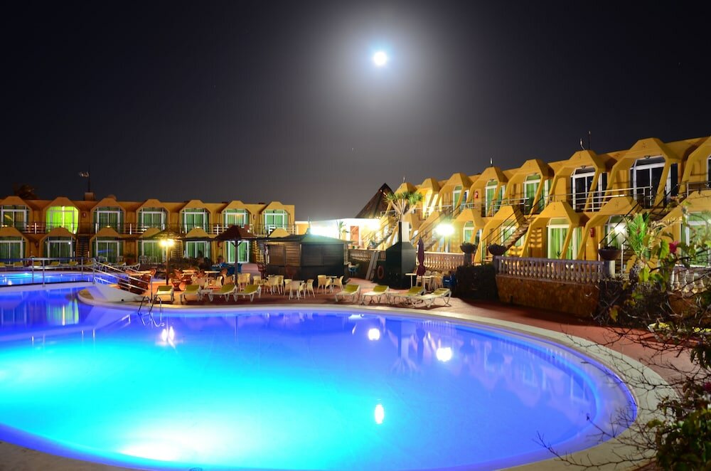 Фото Aparthotel la Piramide