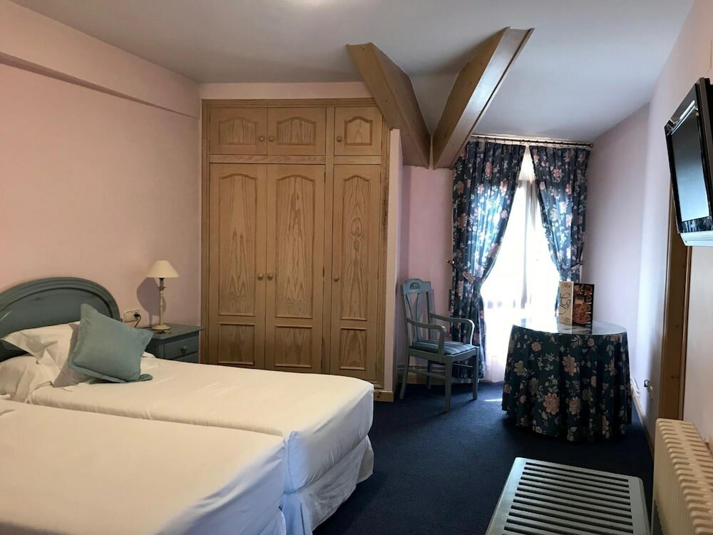 Фото Hotel Jaume