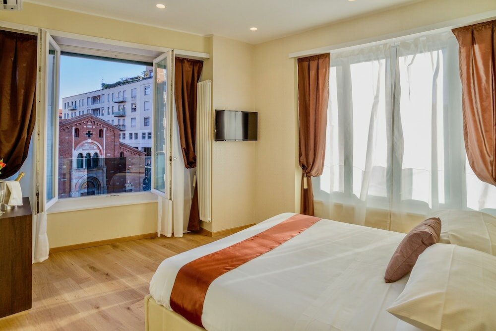 Фото отеля 2