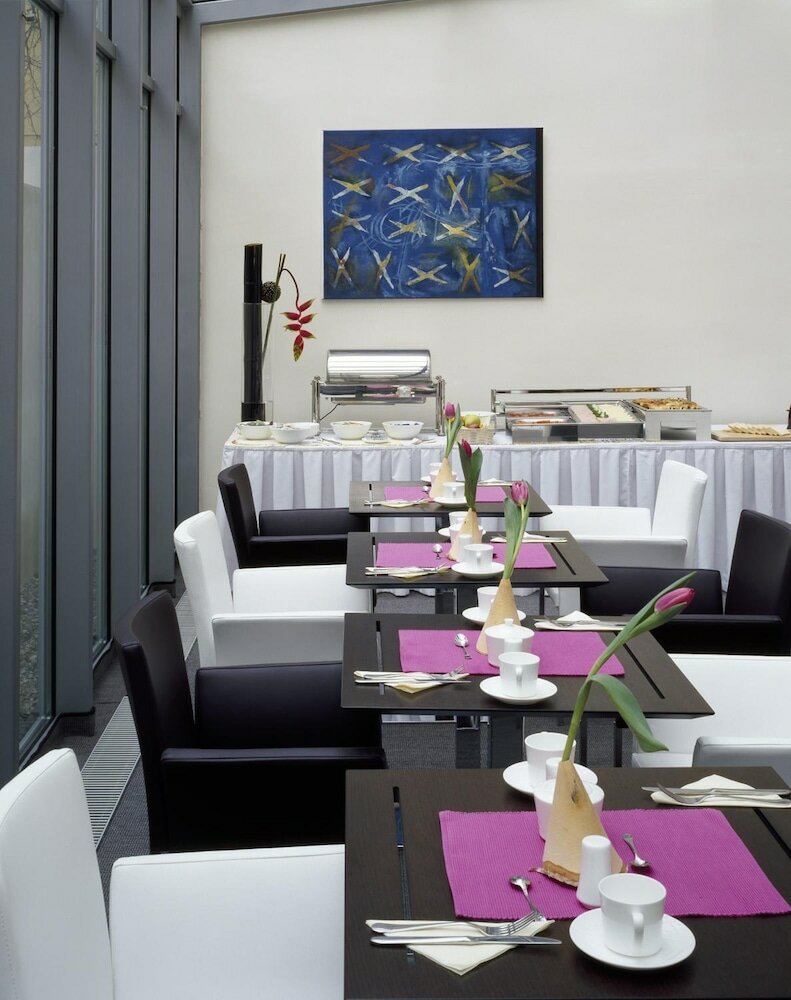 Фото Design Merrion Hotel