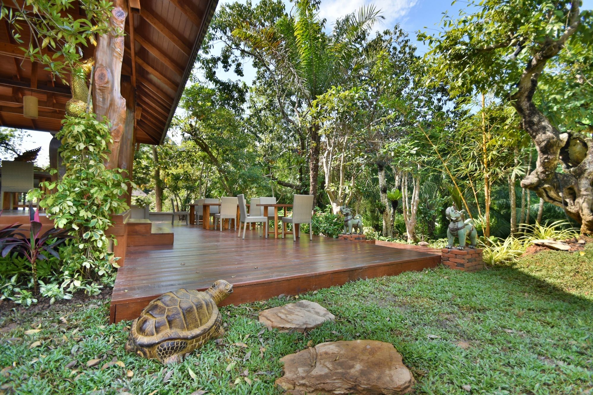 Фото The Nine Thipthara Klongson Resort