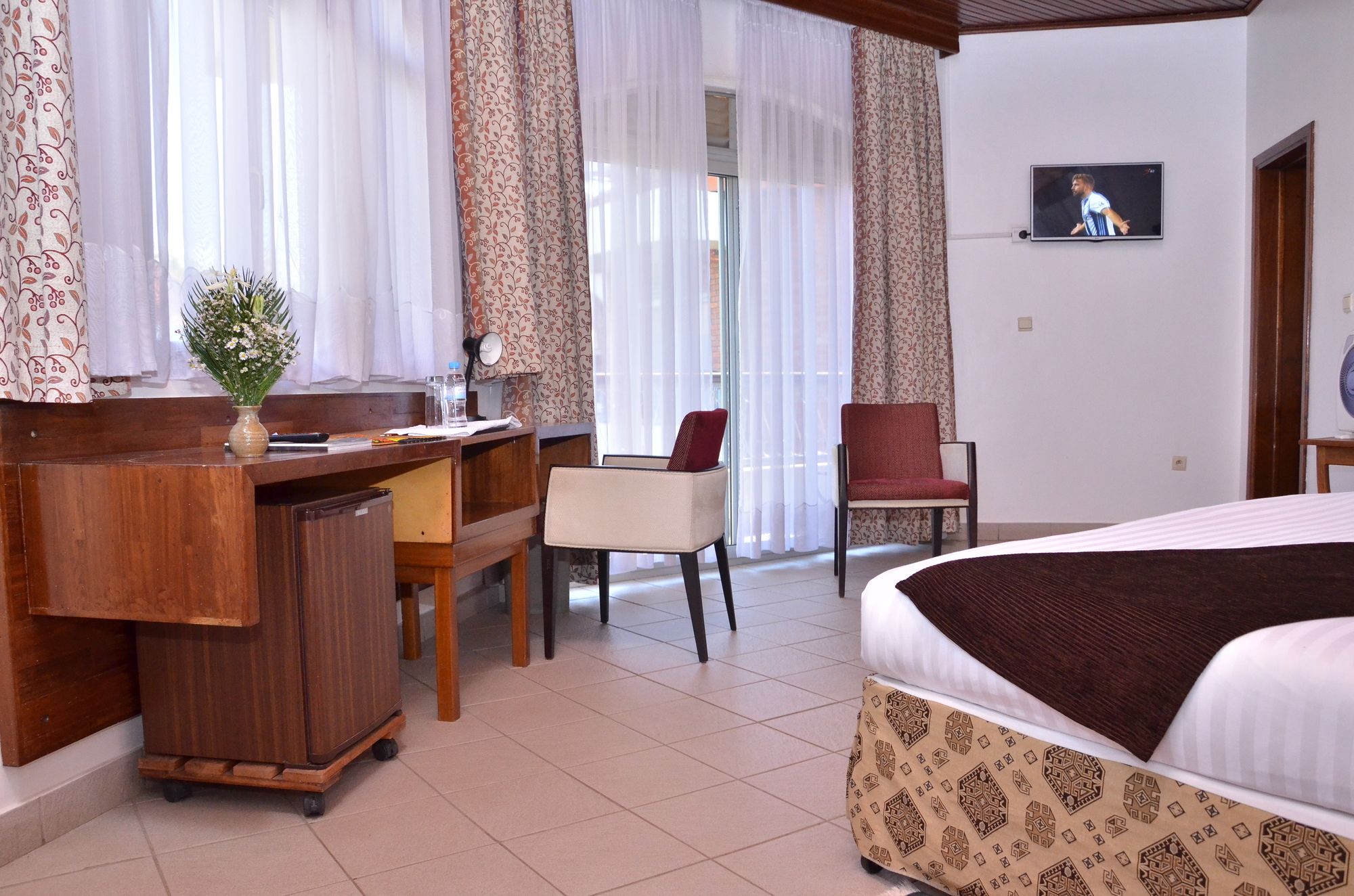 Фото Hotel Chez Lando